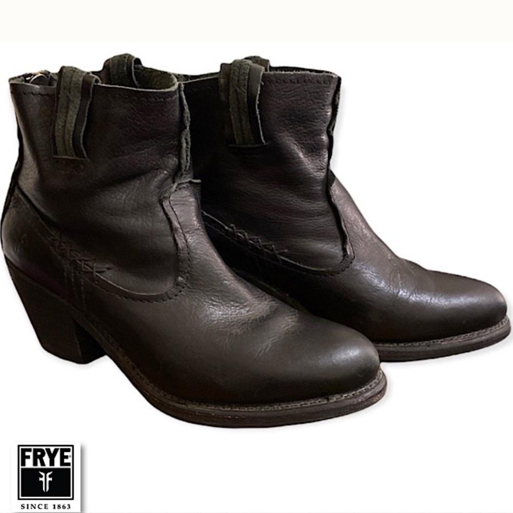 Frye Women's Leslie Ankle Boots